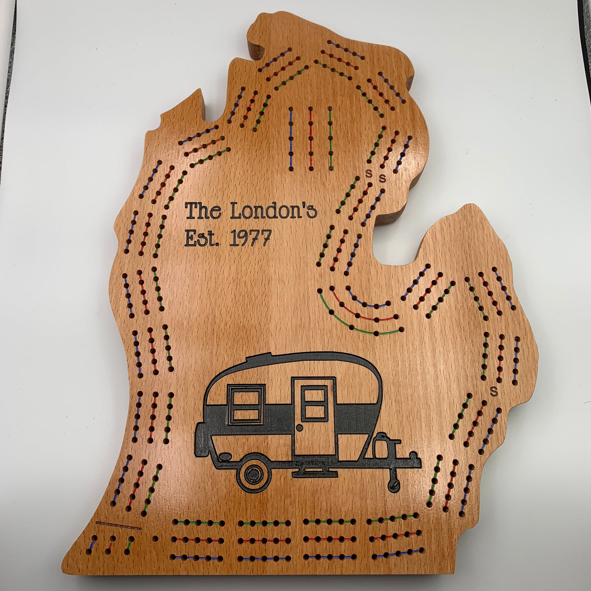 Custom engraved Michigan state shaped cribbage board